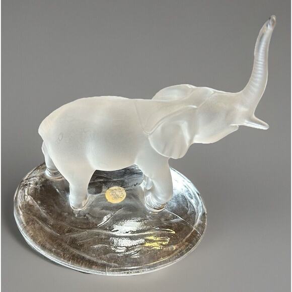 Lovely Frosted Elephant On Crystal Base With Raised Trunk. - Picture 4 of 8